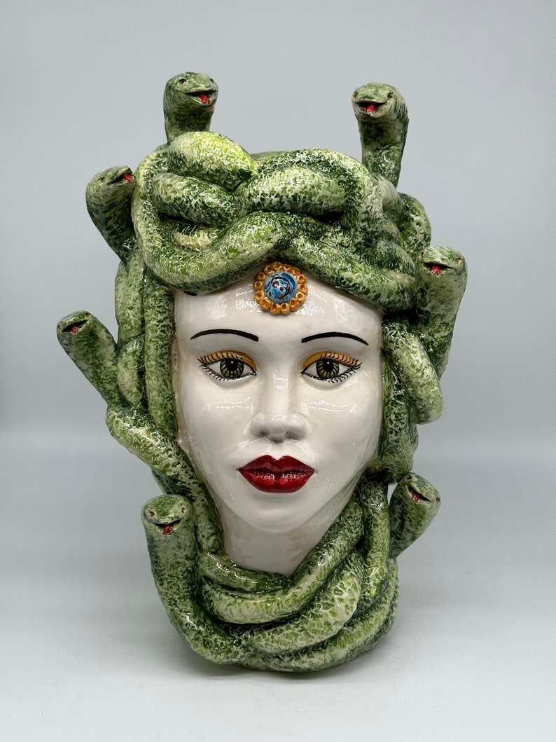 Testa Mitologica Medusa Ceramica Caltagirone cm H.38 L.25 Artigianale Verde - DD CERAMICHE SICILIANE