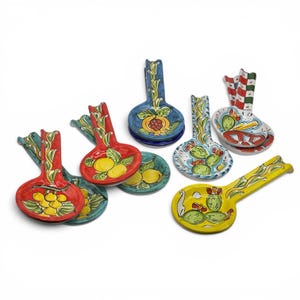 Hand-Decorated Ladle Rest 30 x 13 cm in Caltagirone Ceramic – Various Sicilian Decors
