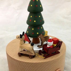 Wooden Christmas Music Box, Santa&#39;s Sleigh Christmas Music Box plays We Wish You A Merry Christmas, Christmas Decoration, Hand made in wood