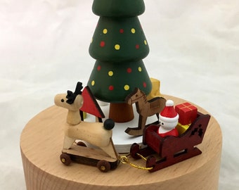 Wooden Christmas Music Box, Santa's Sleigh Christmas Music Box plays We Wish You A Merry Christmas, Christmas Decoration, Hand made in wood