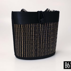 Ergonomic Hand Woven Straw Grass Shoulder Bag Petite Curved Avi Purse W/ Braided Strap & Zipper Closure - Black w/ Natural Accent Lines
