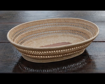 Oval Deluxe Bowl, Open Weave Design w/ Palm Leaf Center