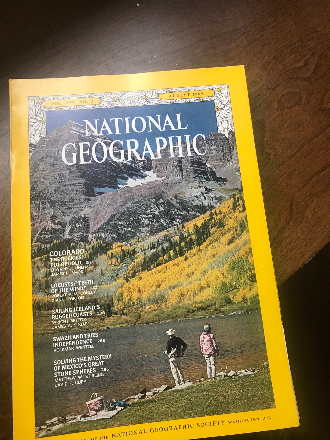 Set of 10 vintage National Geographic Magazines. All from 1969 | Etsy