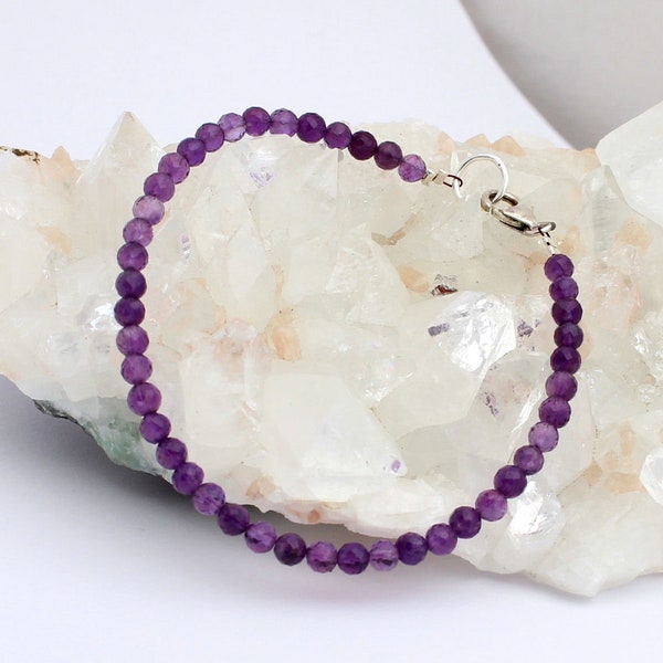 Edles Amethyst Armband Schmuck (lila, Edelsteine, ca. 20 mm lang, neu, natur, Kugelform, Februar Geburtsstein)