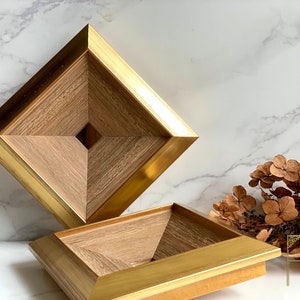 Contemporary Soft Wood Frame, Framed Mirror, Smal Mirror, Mini Mirror, Tiny Mirror, Square Frame, Square Mirror, Unique Framed Mirror Espejo