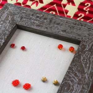 Earring Display, Earring Organizers, Earring Frame, Jewelry Organization, Pins Display, Pin Badge Display, Pin Holder Display, Stud Display