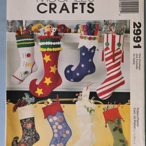 McCall's 2991.  Christmas stockings pattern.  Elf Christmas stockings pattern.  Uncut