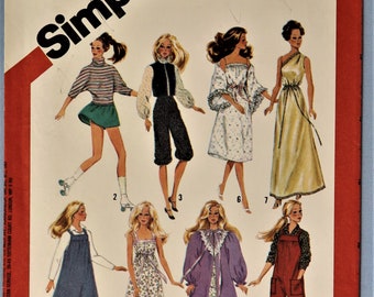 Simplicity 6369.  Barbie Doll clothes pattern. Vintage Barbie or Brooke Doll clothes pattern.   11 1/2" fashion doll clothes pattern. Uncut