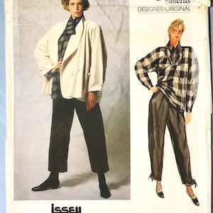 Vogue  1257.  Issey Miyake jacket, pants and top pattern.   Issey Miyake Oriental syle shawl collar jacket,  cropped pants, top. SZ 8 Uncut