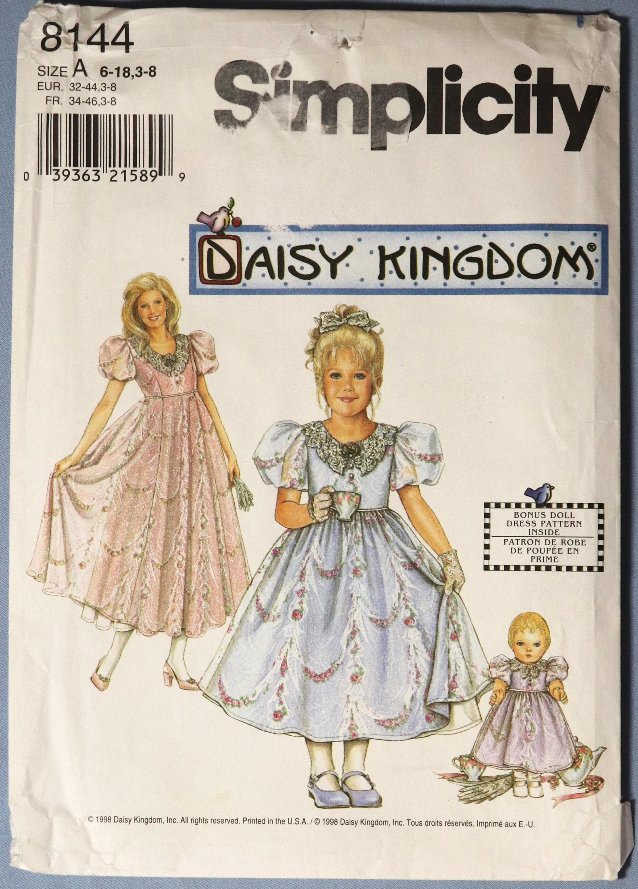 open lace back dress Daisy Dress Pattern – OhMeOhMySewing main image 1