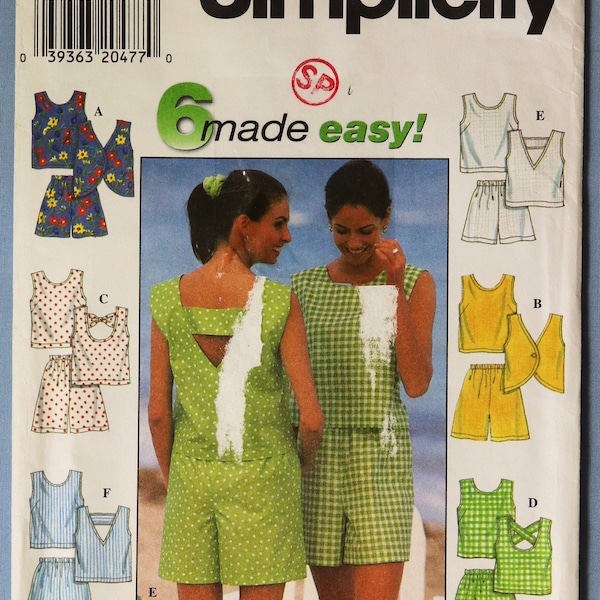 Simplicity 7700.  Women's top and shorts pattern.  Summer sleeveless sun tops and pull on shorts pattern.  SZ 16-20 Uncut