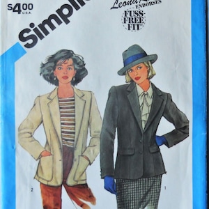Simplicity 6493.  Misses lined blazer pattern.  Vintage 1984 semi fitted jacket pattern.  SZ 6 or SZ 14.  Uncut