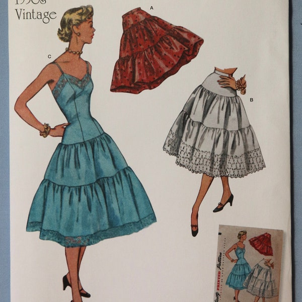 Simplicity 8456.  Petticoat pattern.  Retro 1950's tiered petticoat pattern.  Full or half petticoat pattern.