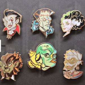 Pines de esmalte de monstruos de terror clásicos: Drácula, Frankenstein, Hombre Lobo, Criatura, Momia - Colección Halloween