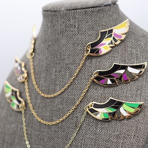 Pines de esmalte para el cuello del orgullo LGBTQ+: banderas arcoíris, bisexuales, pansexuales, transgénero, no binarias, aro y asexuales