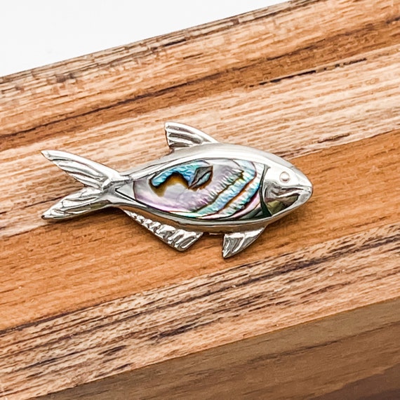 Alpaca Silver and Abalone Mexican Fish Pin/1970s - image 9