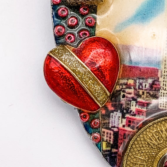 1996 Handcrafted New York City Pin/Statue of Liberty/… Gem