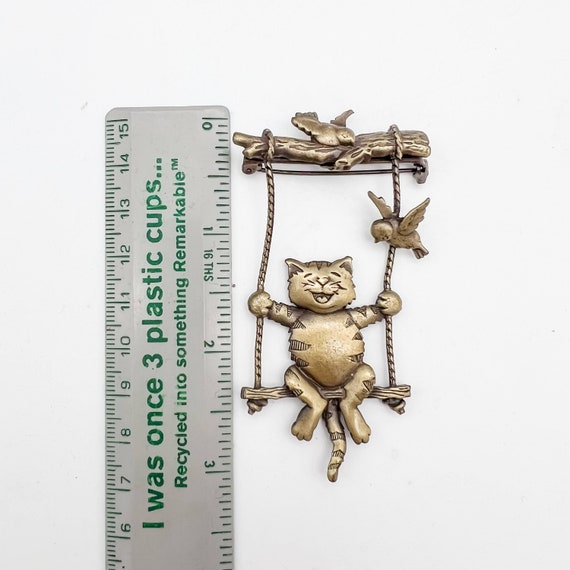 Cat on a Swing Brooch/Jonette Jewelry/JJ/1980s - image 7