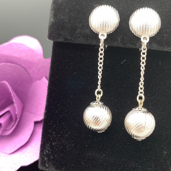 Monet Textured Silvertone Ball Drop Earrings/1960s - image 1