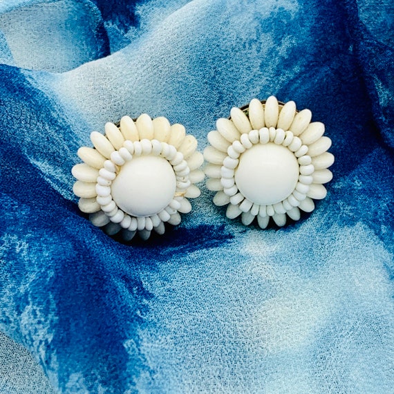 White Beaded Screw Back Earrings/"M" Germany/1940… - image 10