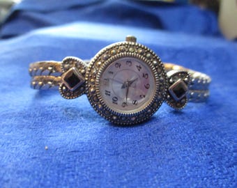 Avon retro two band silver watch