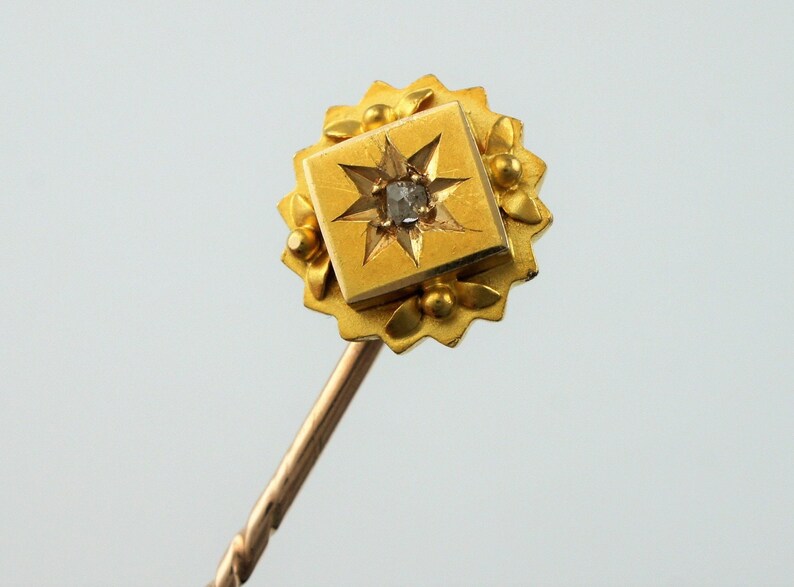 15ct Gold Antique Victorian Yellow Gold Gemstone Stick Pin