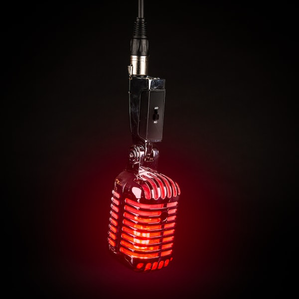 Hangende retro microfoon lamp - op air edition / vintage / SH55 / Shure 55 / hanglamp / rood / metaal / karaoke / Steampunk lamp