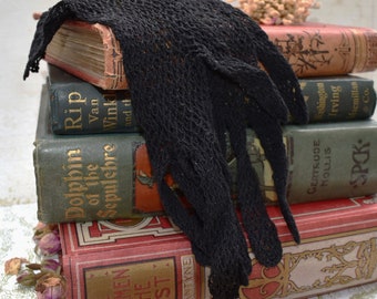 Victorian Ladies&#39; Lace Gloves - Gorgeous Antique Hand Crafted Crochet Lace - Bridal Gift