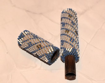 Victoriaanse etui-naaldenkoker met kralen: antieke bodkinhouder
