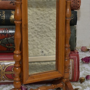 Doll&#39;s House Cheval Mirror: Antique Victorian Schneegass Floor Mirror
