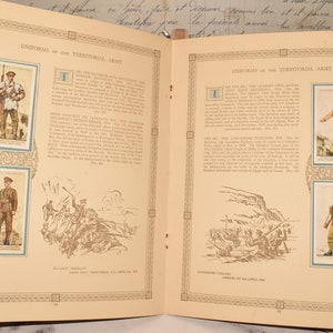 Sigarettenkaartalbum uit de jaren dertig - Prachtige uniformen van het territoriale leger John Player 1939
