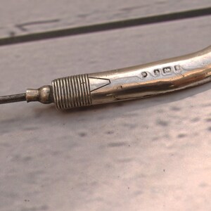 Edwardian Silber Hockey Stick Hutnadel - Birmingham Hallmarked Schmuck Bild 8