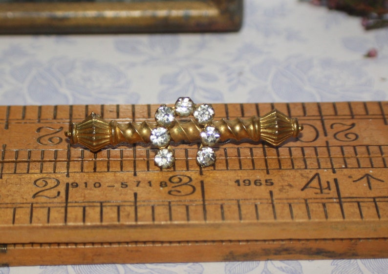 Beautiful Horseshoe Bar and Paste Victorian Gold Plated Brooch