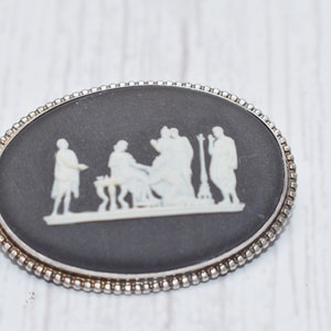 Wedgwood Jasperware Silver Brooch - Beautiful Unusual Vintage Cameo Set in Sterling Silver Black Hallmarked