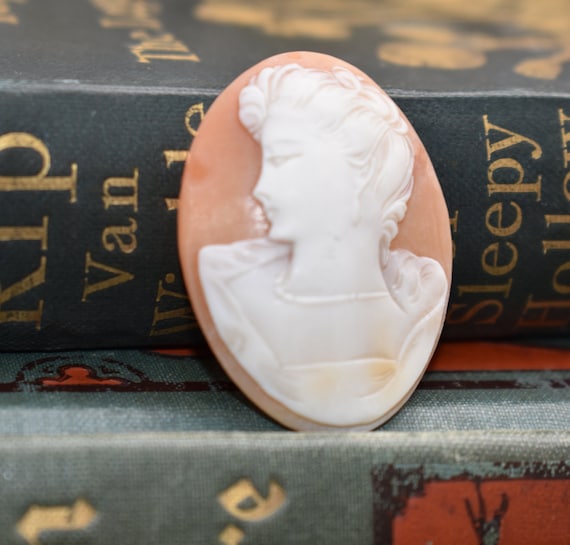 Cameo To Mount - Gorgeous Vintage Large Carved She