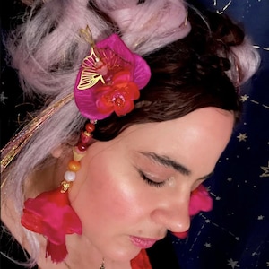 Artist Made ECSTATIC Pink Red Party Festival Rave Flower HairClip Decor Tassel Bofunx 4-Piece Red Flower Hair Clip Set - Elegant Hair  main image 4