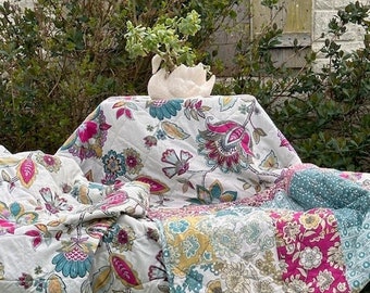 Vintage Large Floral Patchwork, Applique Style Quilt, Bedding, Blanket, Double Bedspread, Reversible Throw, Cottagecore, Maximalist Decor