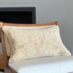 Handwoven Turkish Kilim Lumbar Pillow Cover: Boho Farmhouse Decor (16x24)