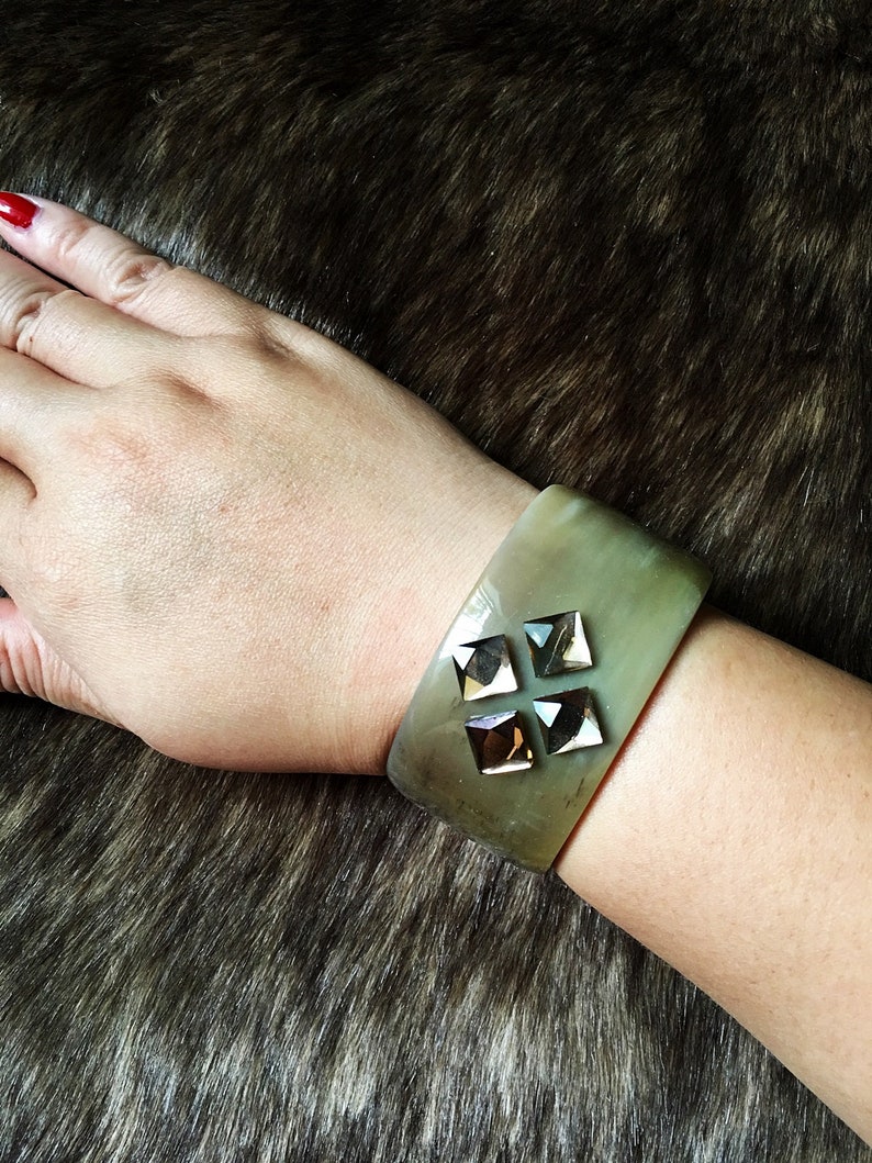 Horn Cuff Bracelet with Crystal Resin Horn Bracelet Gift for Mom Gift for Her Cuff Bracelet Women Jewelry Horn Armband Women Armband AW555