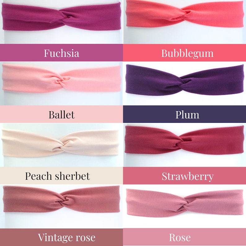 Puede incluir: Un conjunto de diez diademas anudadas en varios tonos de rosa, rojo y morado. Las diademas est&aacute;n dispuestas en dos filas de cinco, con cada diadema etiquetada con su nombre de color: Fucsia, Chiclete, Ballet, Ciruela, Sorbete de melocot&oacute;n, Fresa, Rosa vintage y Rosa.