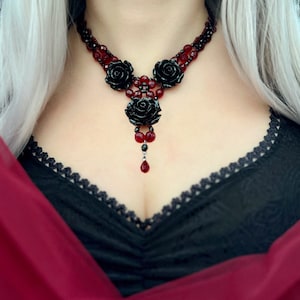 Gothic valentines gift, Rose jewelry set, goth jewelry for wedding, red & black necklace, gift for her, gothic jewelry, roses jewelry