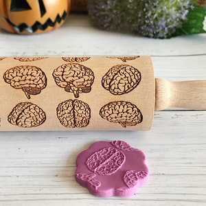 Brain pattern engraved rolling pin , Halloween cookies , Brain cookies , scary cookies , halloween treats