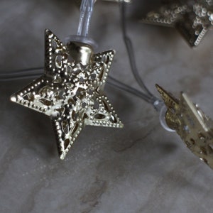 Gold Moroccan Star Fairy Lights: Battery Powered Christmas Decor