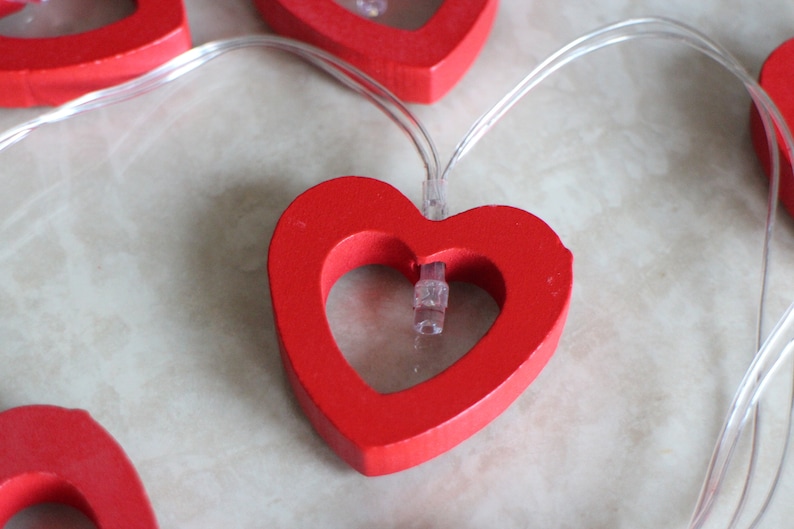 Red Heart Christmas Lights, Fun Fairy Lights, Battery Powered Valentines Gift image 2