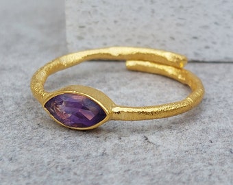 Amethyst Ring for woman. Gold ring. Gift for woman. Gemstone. Birthstone February March. Gift for Her wife. Stack rings. Christmas Gift