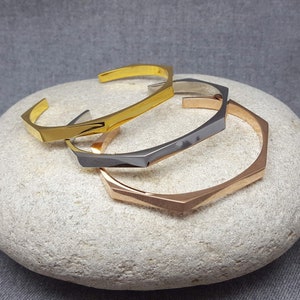 Zeshoekige manchetarmband voor dames | Opties voor goud, roségoud en zilver | Roestvrijstalen armband | Minimalistische verstelbare armband | Cadeau voor haar