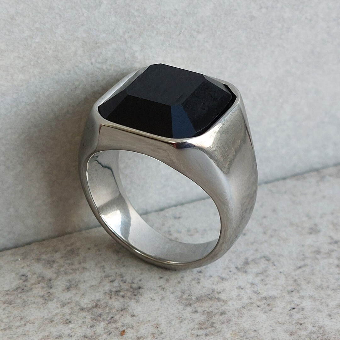 Stainless steel black onyx ring deals