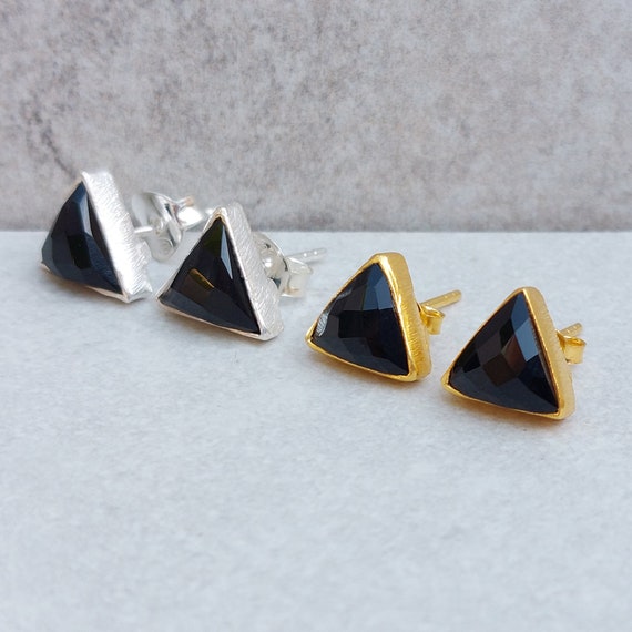 Black stud earrings “Golden Rhea” | Porcelain Jewelry by MOceramics