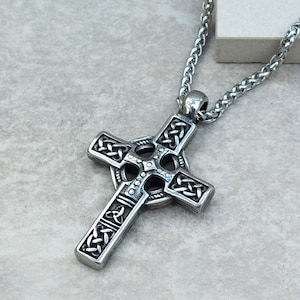 Cross Celtic Necklace. Men Necklace. Gift for Him. Jewellery for men and women. Stainless Steel Pendants. Christian Necklace. Viking