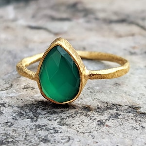 Green Onyx Teardrop Ring | May Birthstone Ring | Gold & Silver Options | Sizes US 5-9 | Dainty Gemstone Ring | Gift for Her